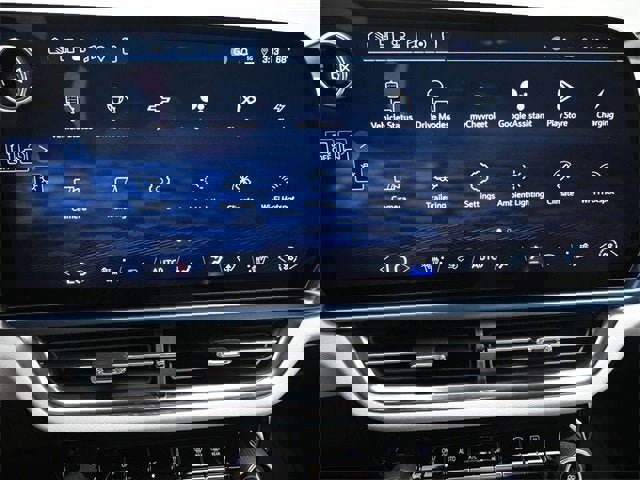 New 2026 Chevrolet Equinox EV LT image 35