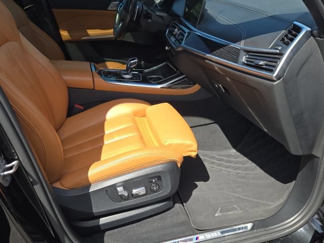 Used 2022 BMW X7 M50i w/ Executive Package AWD/4WD image 9