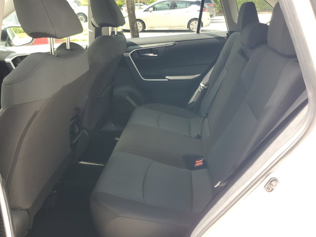 Used 2025 Toyota RAV4 XLE FWD image 8