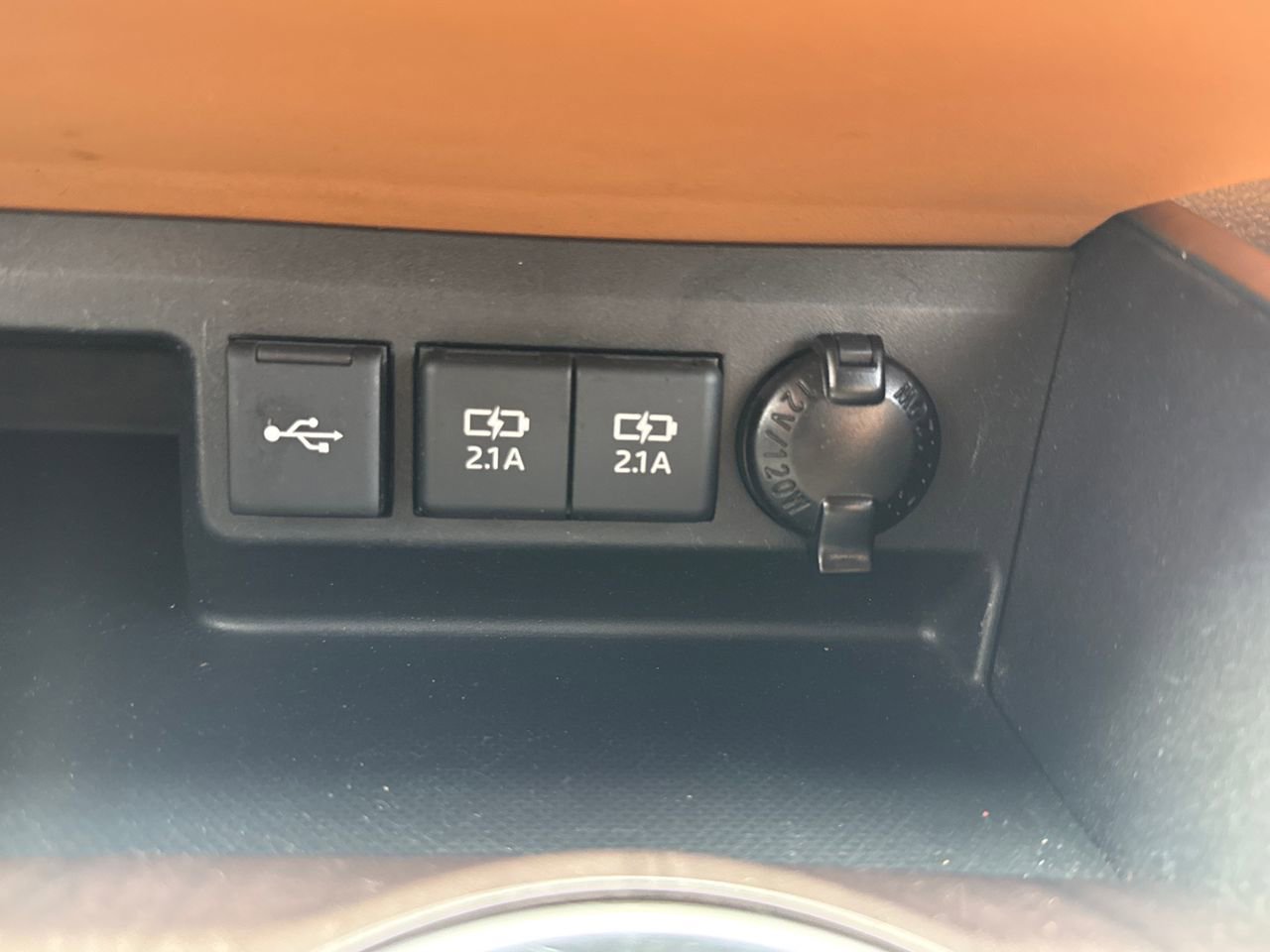 Used 2020 Toyota Highlander Platinum image 24