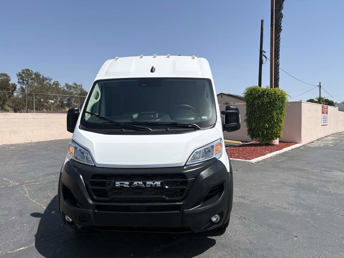 Used 2025 RAM ProMaster 3500 w/ Convenience Group FWD image 4