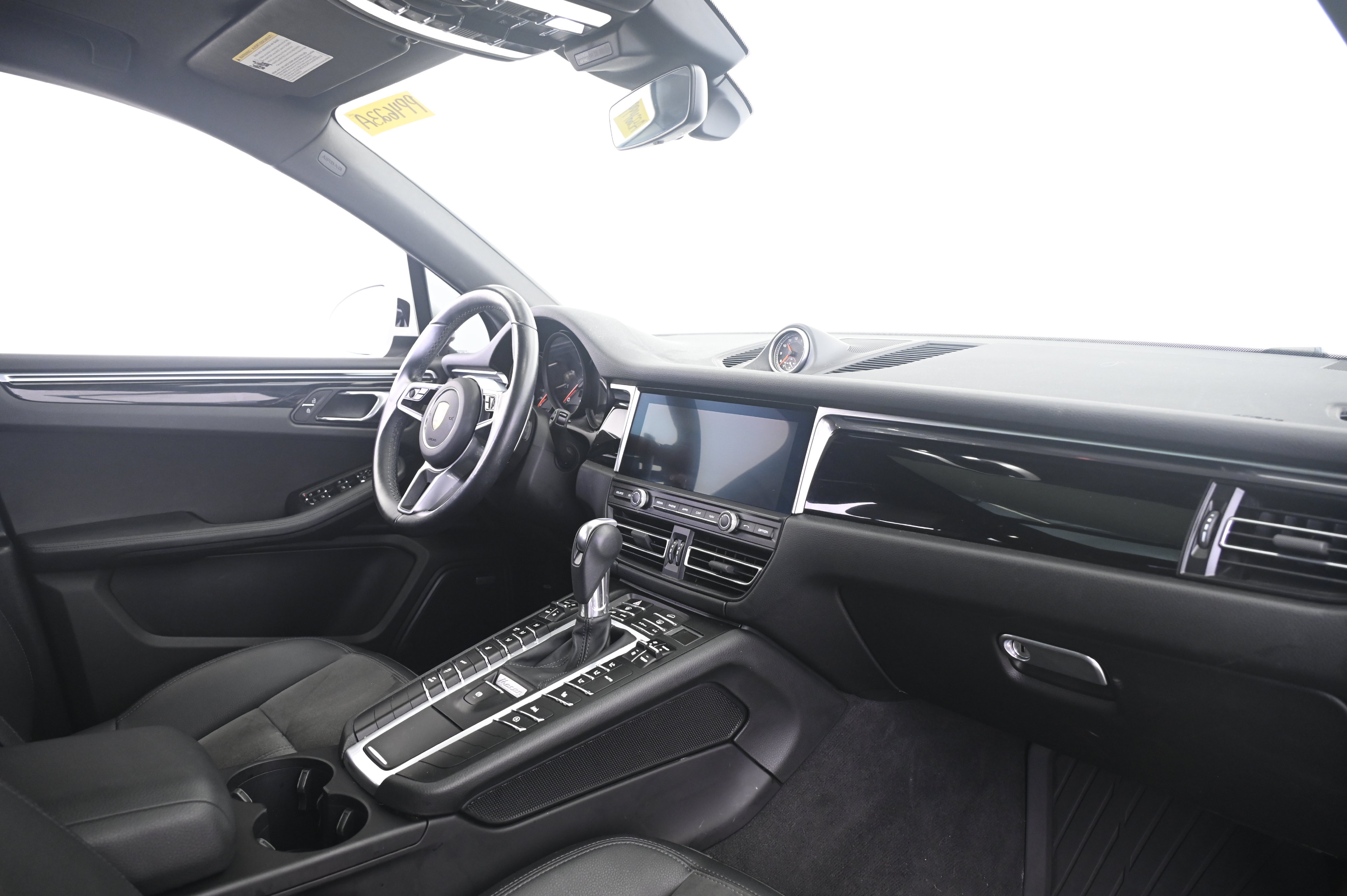 Used 2021 Porsche Macan AWD/4WD image 22