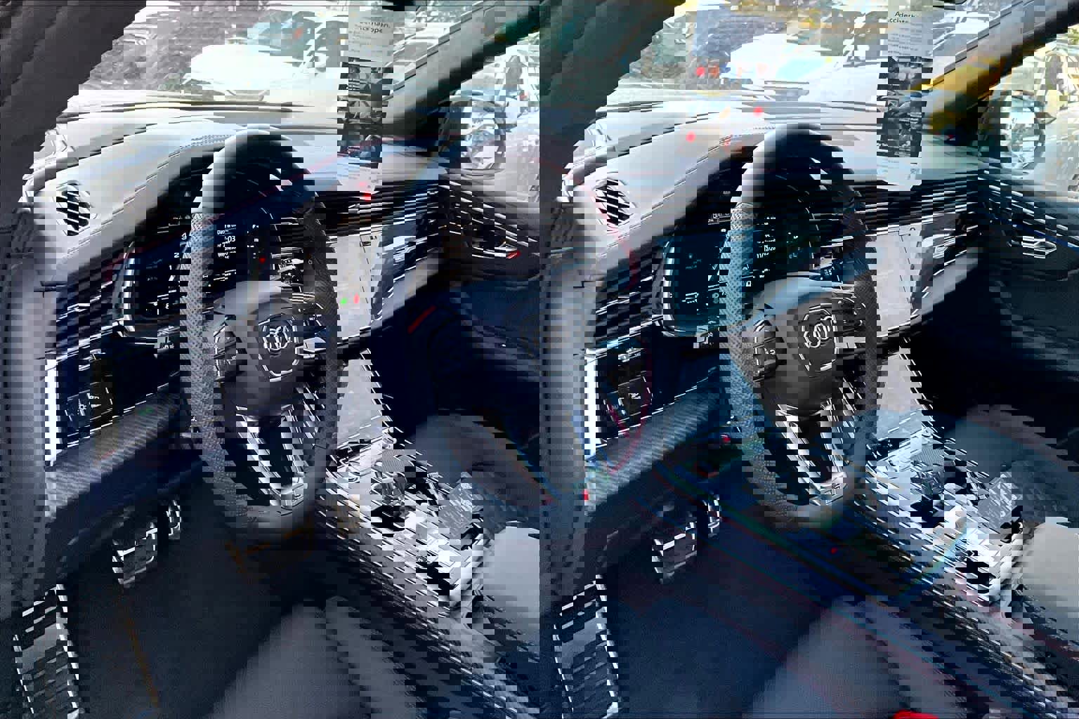 New 2026 Audi SQ8 Prestige image 8