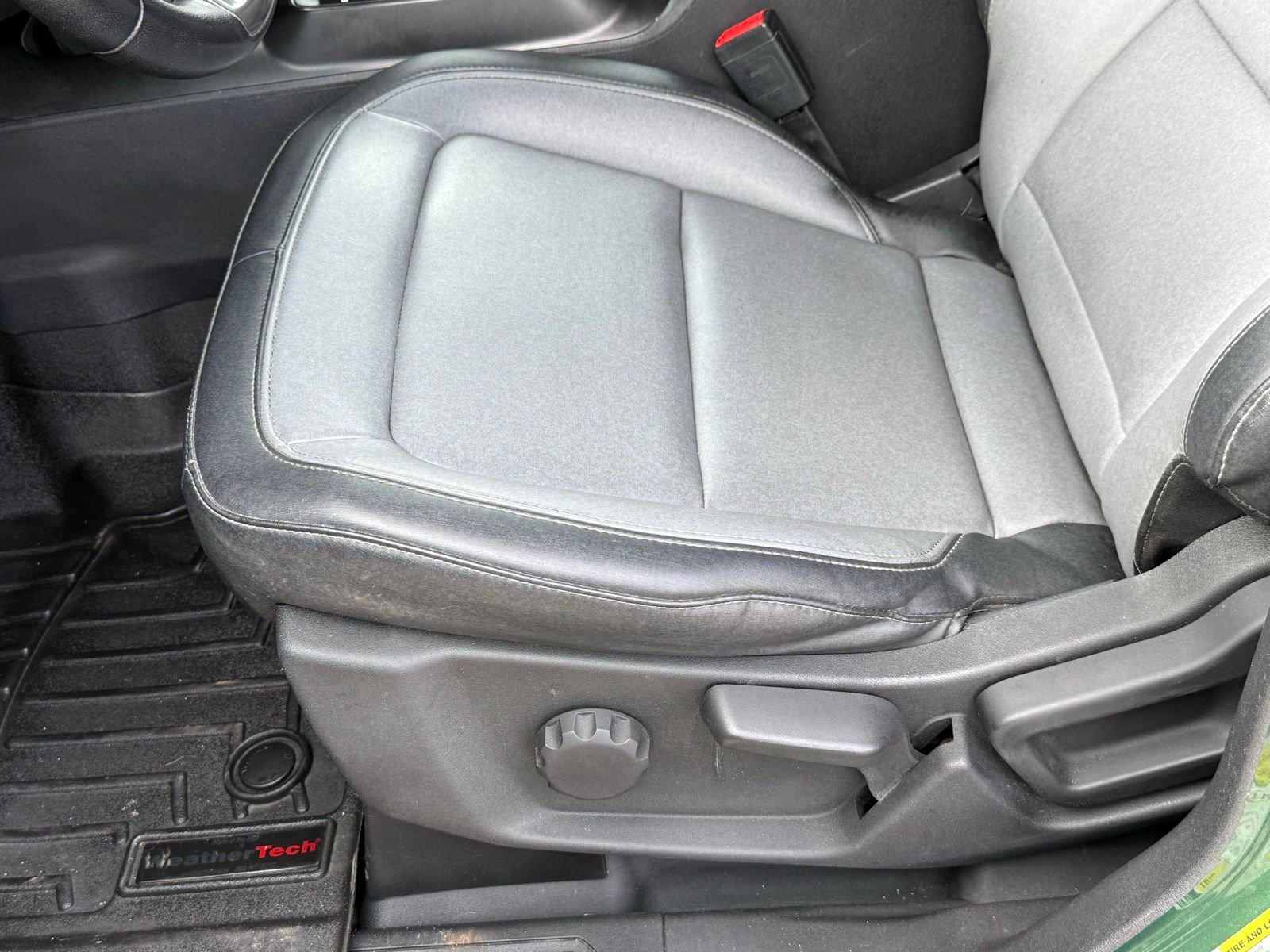 Used 2023 Ford Bronco Everglades image 3