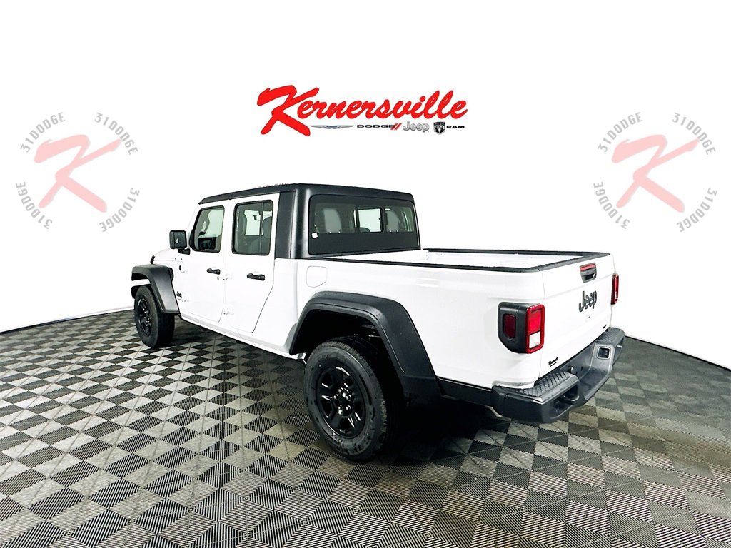 New 2025 Jeep Gladiator Sport image 5