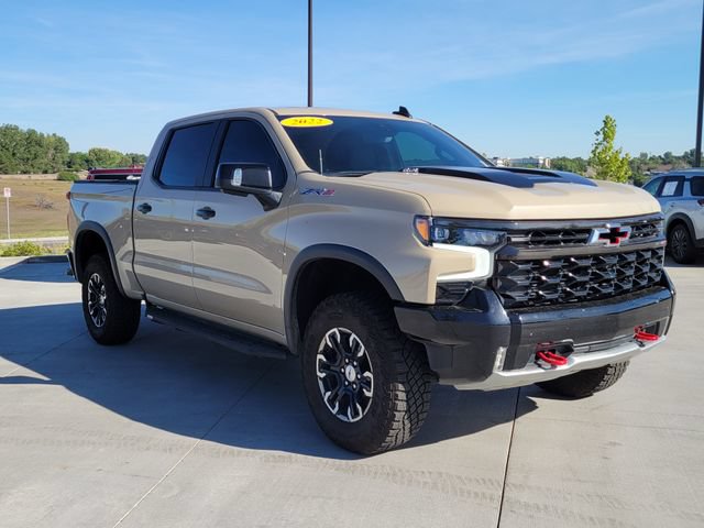 Used 2022 Chevrolet Silverado 1500 ZR2 w/ Technology Package AWD/4WD image 4