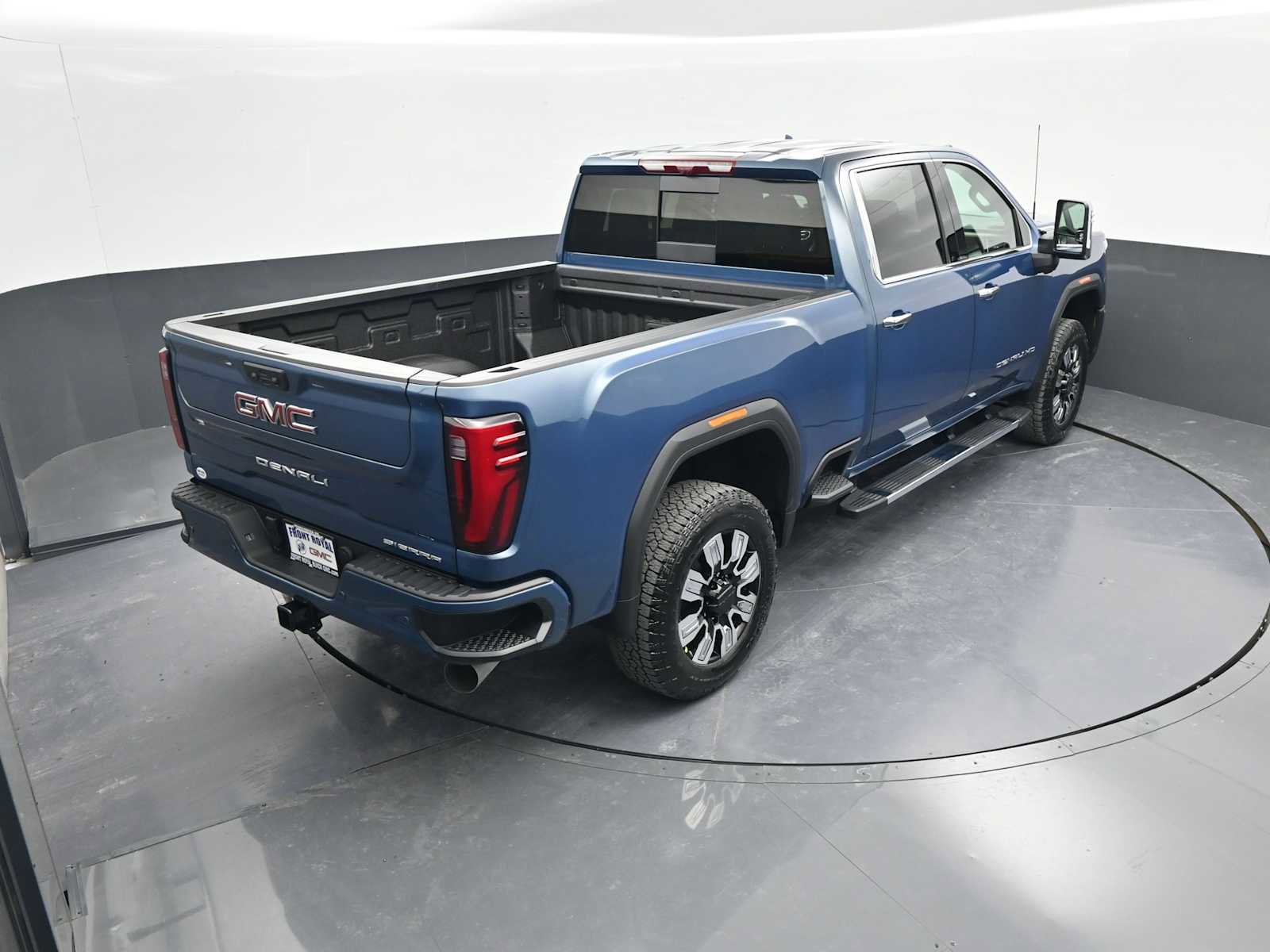 New 2026 GMC Sierra 2500 Denali w/ Denali Reserve Package AWD/4WD image 32