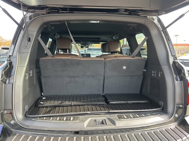 Used 2024 Nissan Armada Platinum w/ Captain's Chairs Package image 34