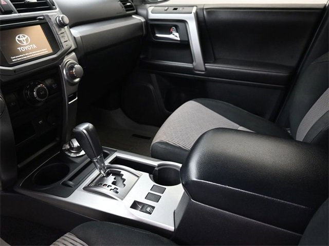 Used 2015 Toyota 4Runner SR5 image 19