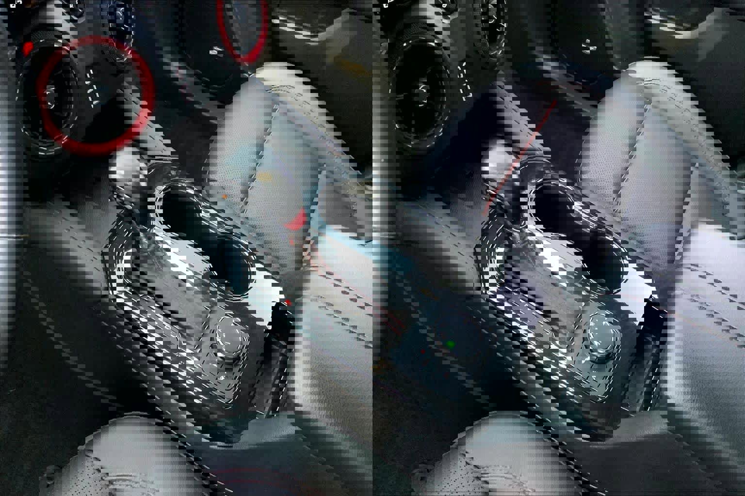 Used 2021 Chevrolet Blazer RS w/ Enhanced Convenience Package image 16