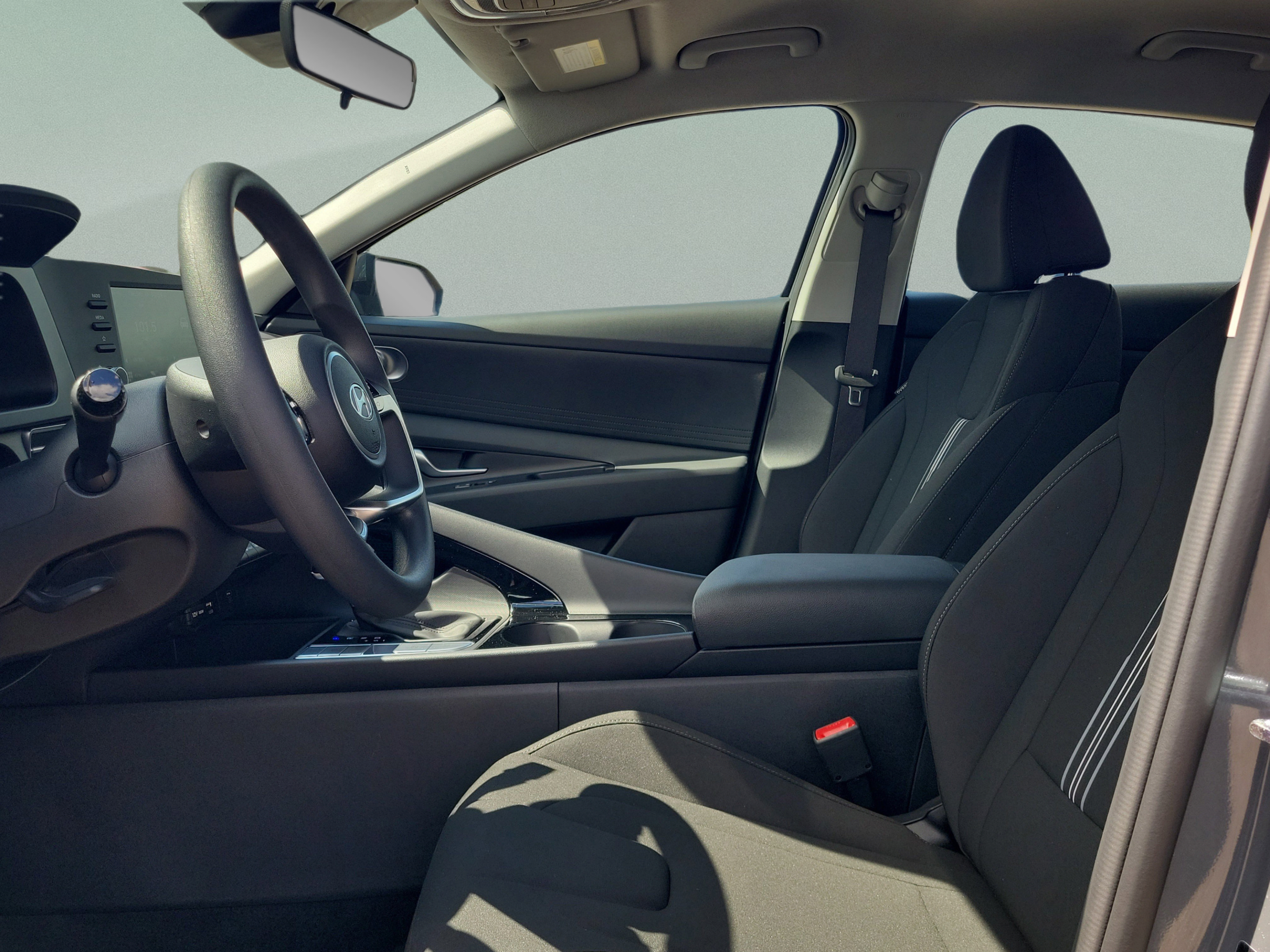 New 2025 Hyundai Elantra Hybrid FWD image 19