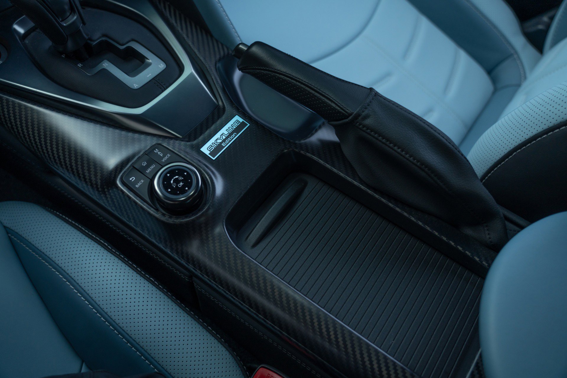 Used 2024 Nissan GT-R w/ Floor Mat Package image 43