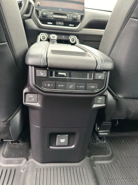 Used 2026 Toyota Grand Highlander Limited image 17