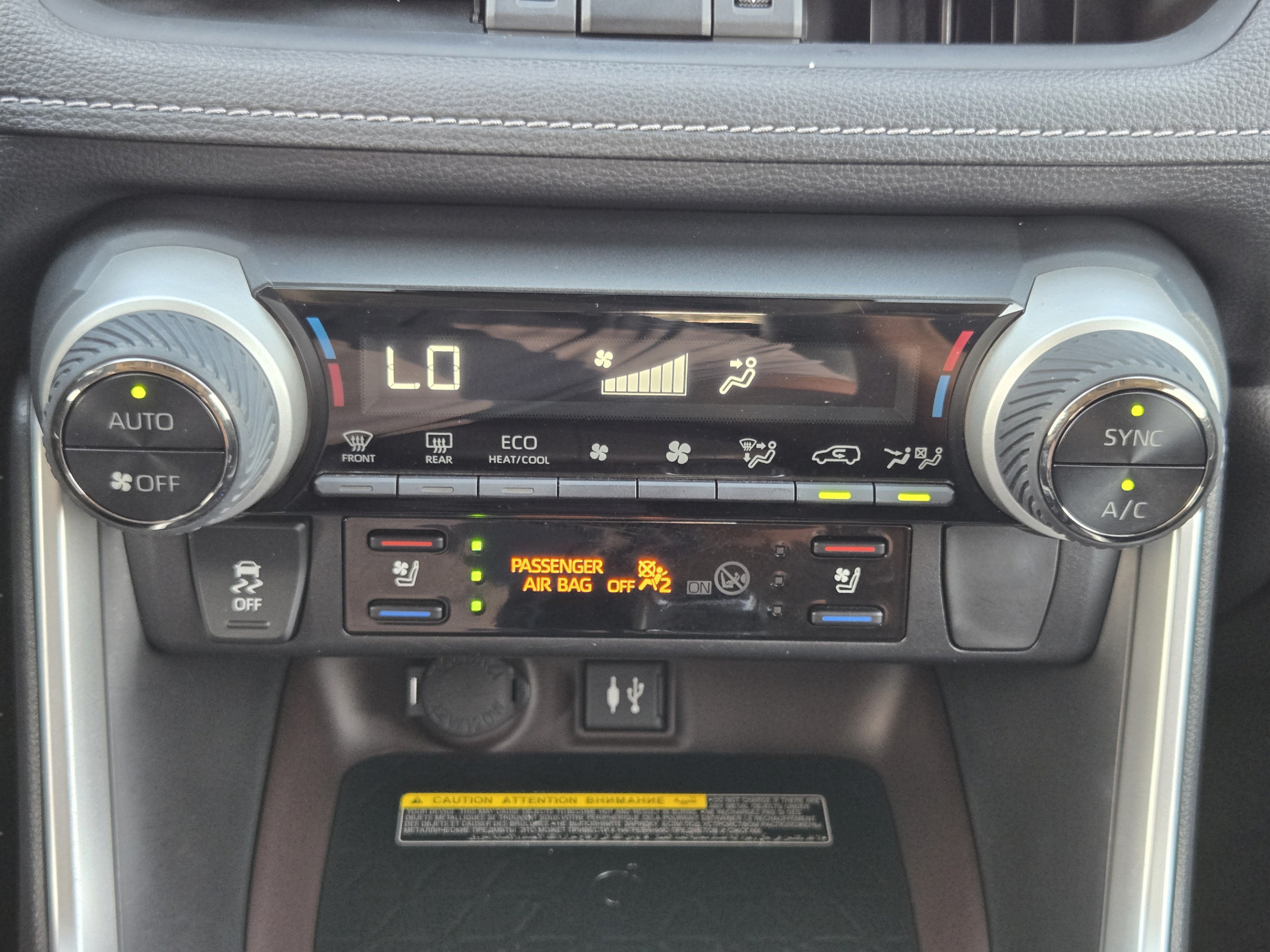 Used 2019 Toyota RAV4 Limited w/ Advanced Technology Package AWD/4WD image 15