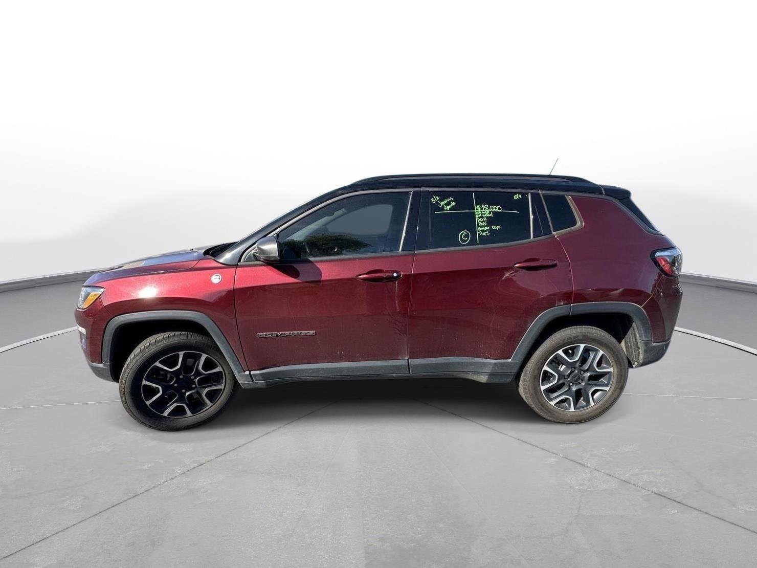 Used 2021 Jeep Compass Trailhawk AWD/4WD image 9