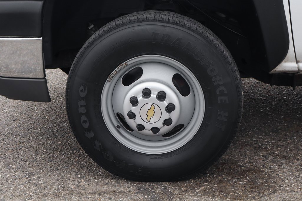 Used 2004 Chevrolet Silverado 3500 W/T image 33