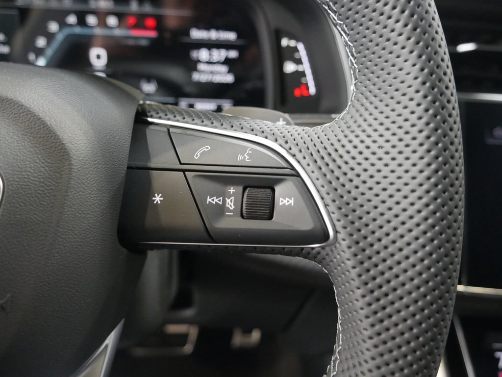 New 2026 Audi SQ8 Premium Plus AWD/4WD image 31