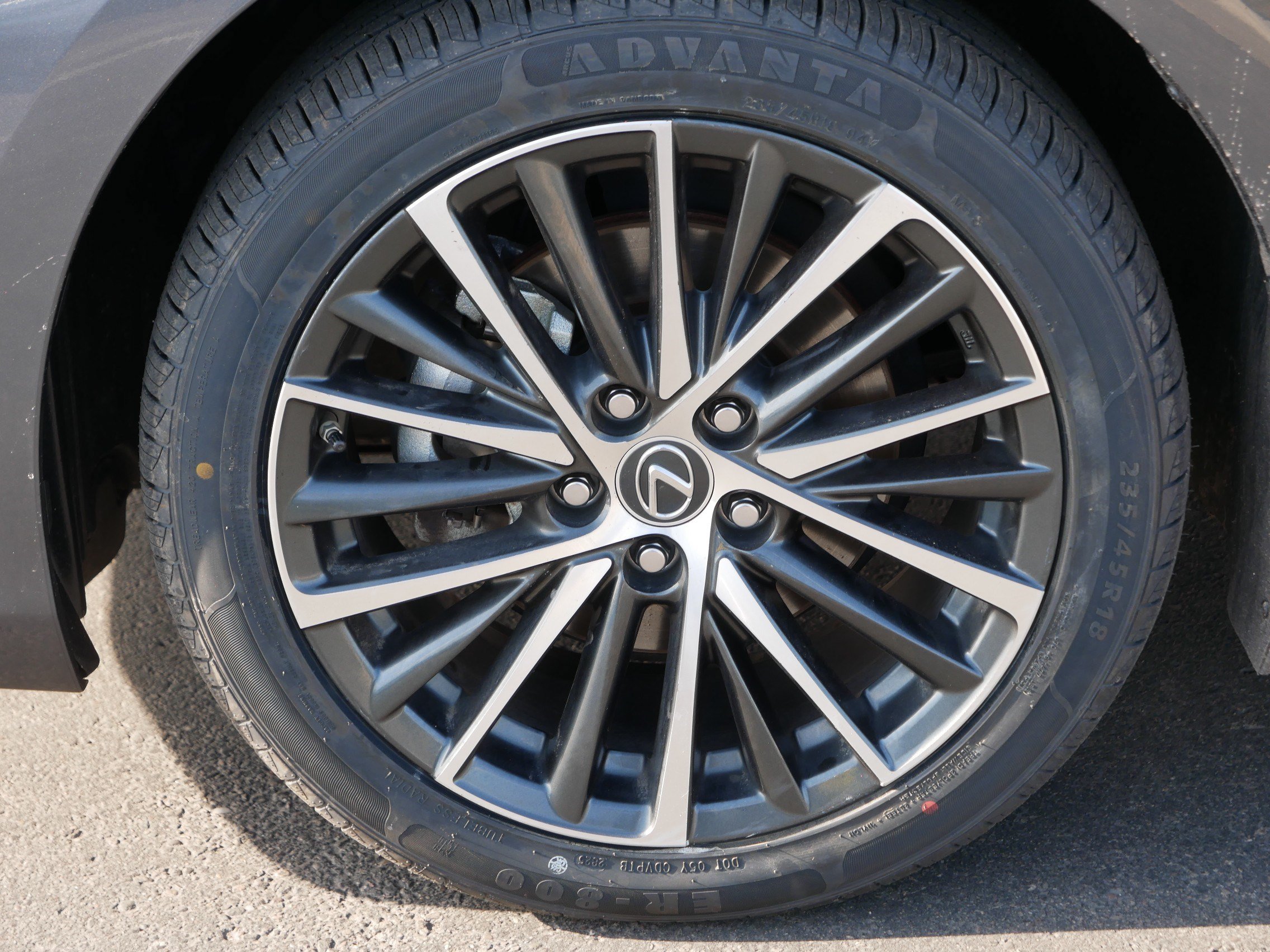 Used 2024 Lexus ES 250 w/ Premium Package image 15