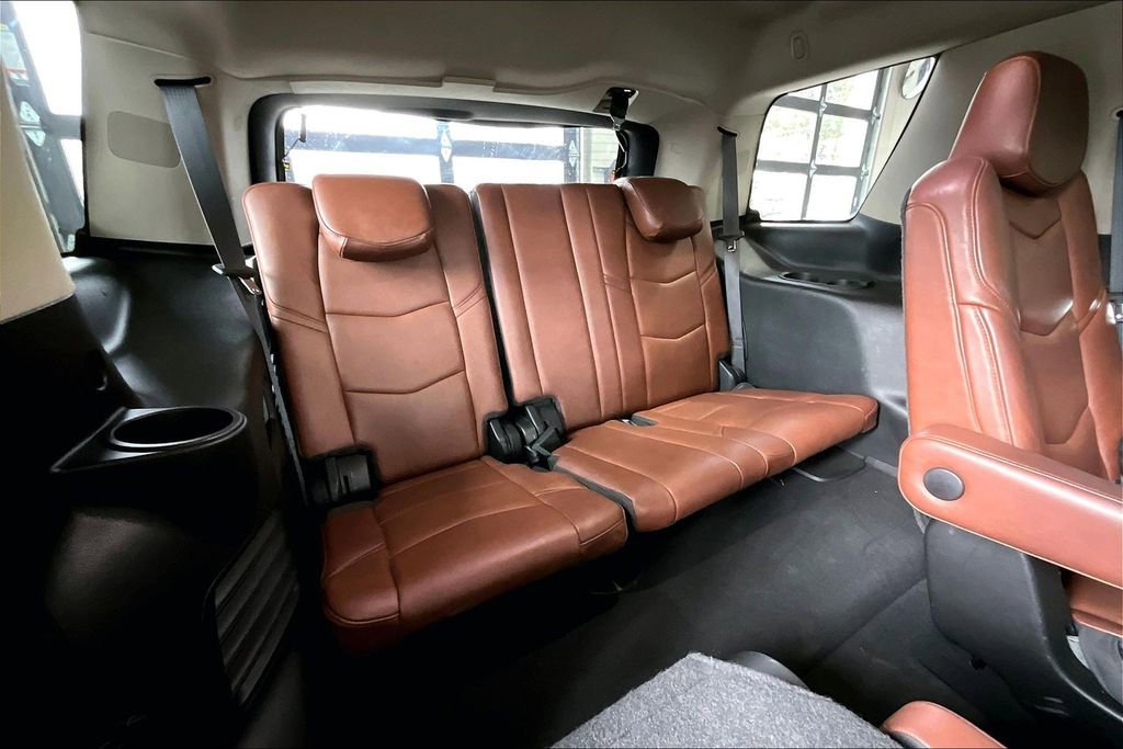 Used 2019 Cadillac Escalade Premium Luxury image 29