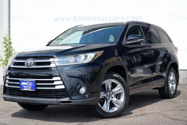 Used 2017 Toyota Highlander Limited image 2