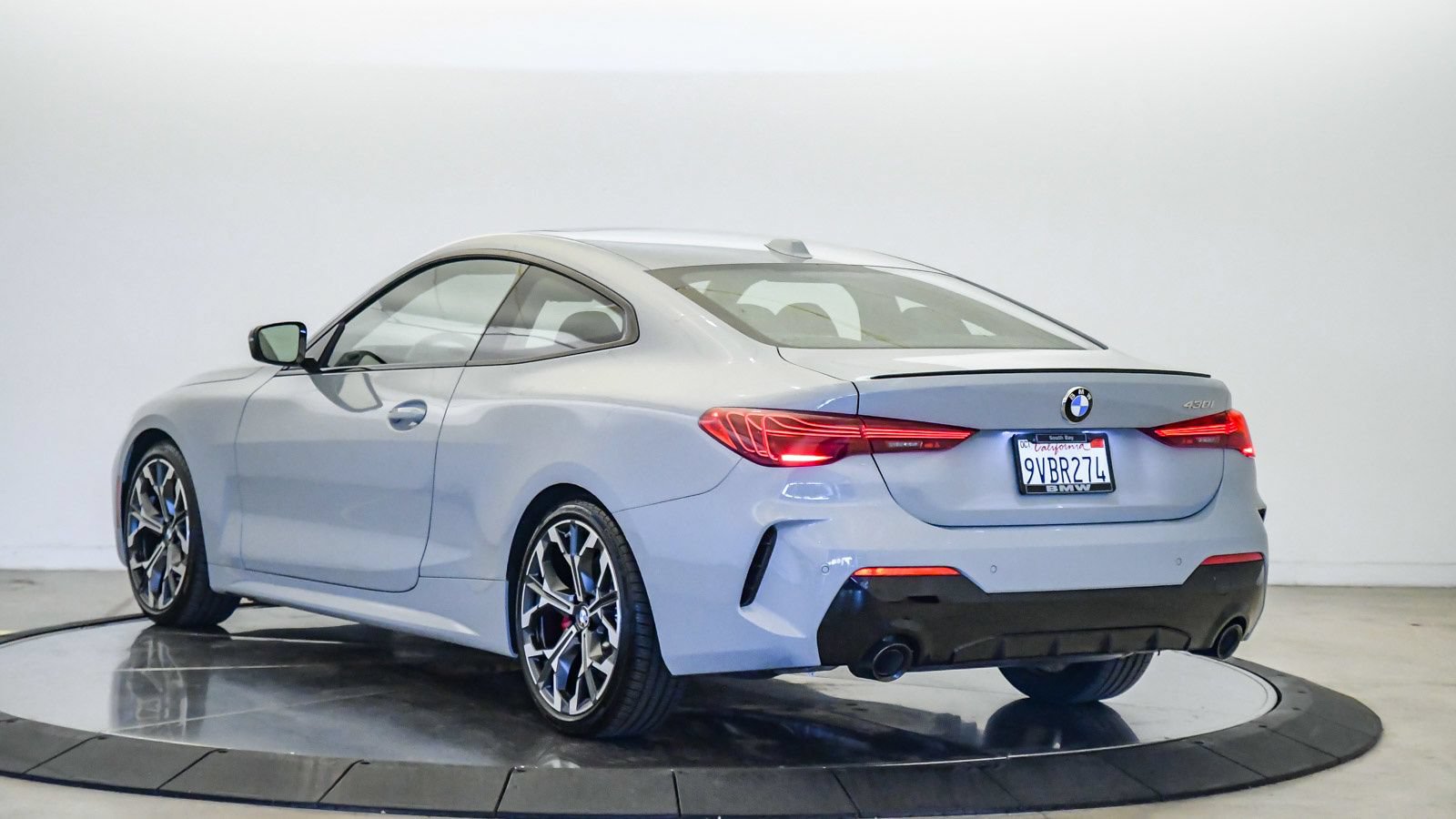 Used 2026 BMW 430i Coupe w/ M Sport Package RWD image 2