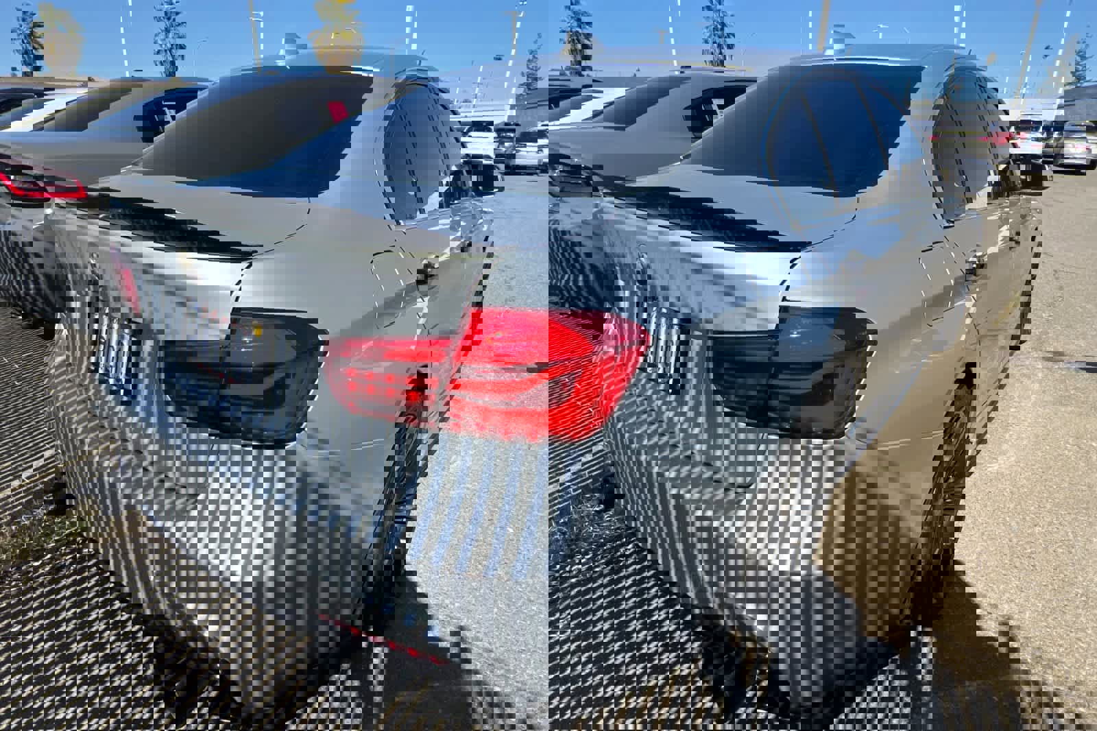 Used 2017 BMW 330i Sedan image 4