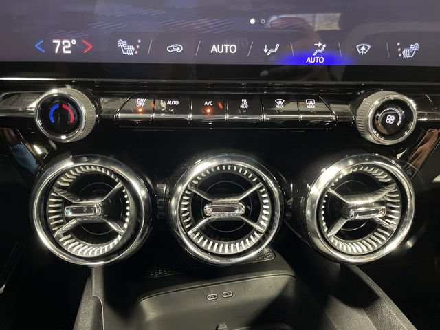Used 2025 Chevrolet Blazer EV LT w/ Super Cruise Package AWD/4WD image 19