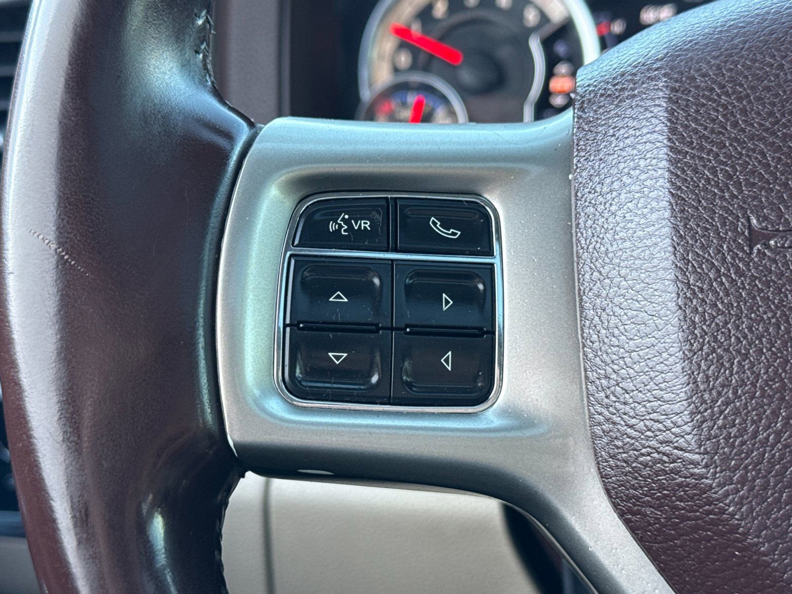 Used 2014 RAM 3500 Laramie w/ Cold Weather Group image 26