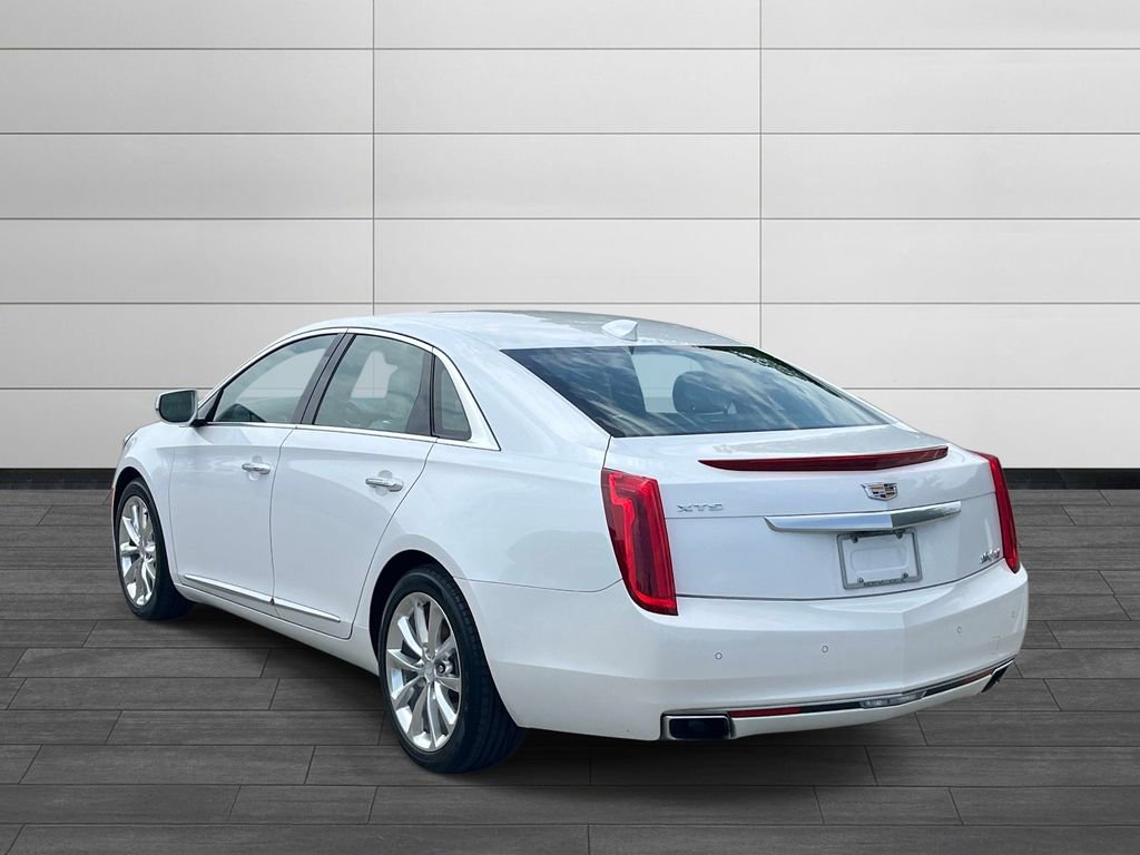 Used 2017 Cadillac XTS Premium Luxury FWD image 3
