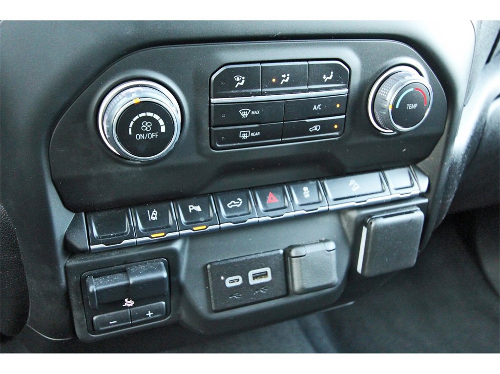 Used 2025 Chevrolet Silverado 2500 Custom w/ Custom Value Package image 26