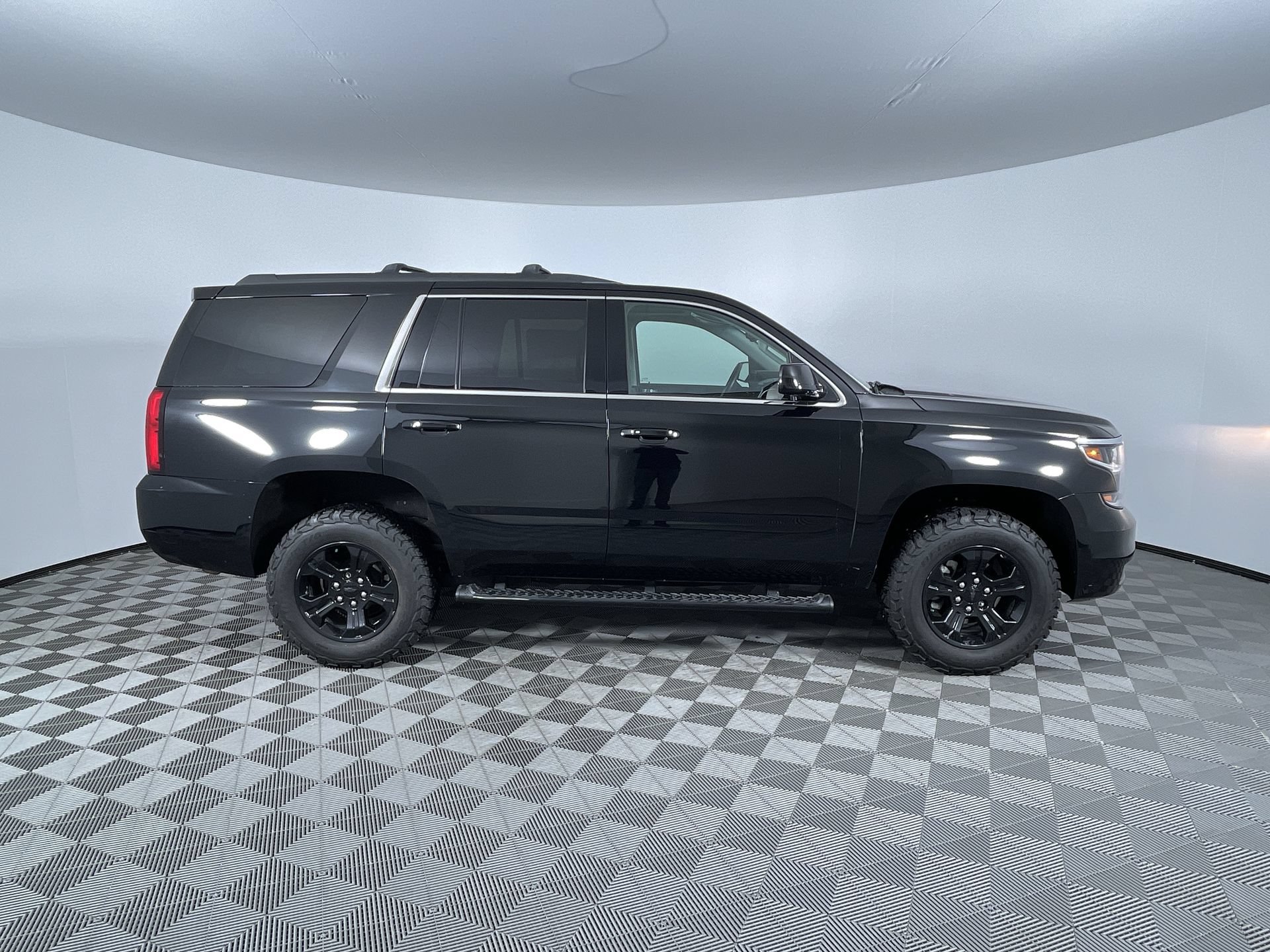 Used 2018 Chevrolet Tahoe LT AWD/4WD image 10