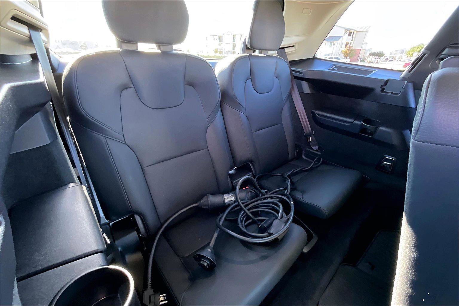 Used 2023 Volvo XC90 T8 Plus w/ Protection Package Premier image 27