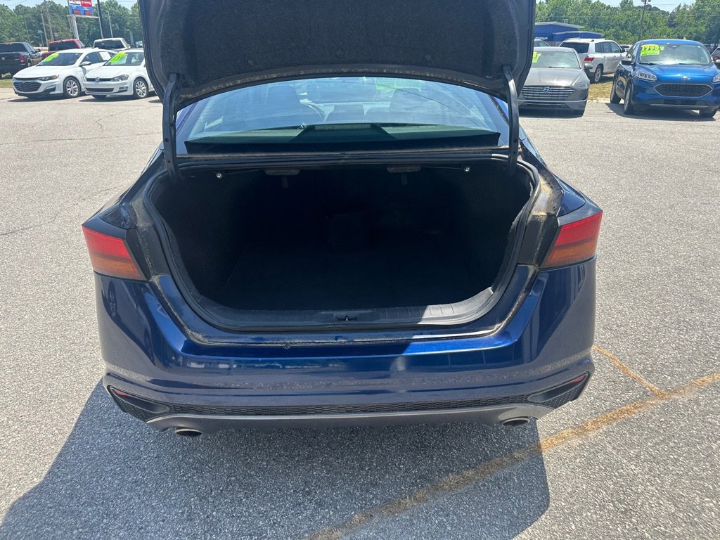 Used 2019 Nissan Altima 2.5 SR FWD image 10