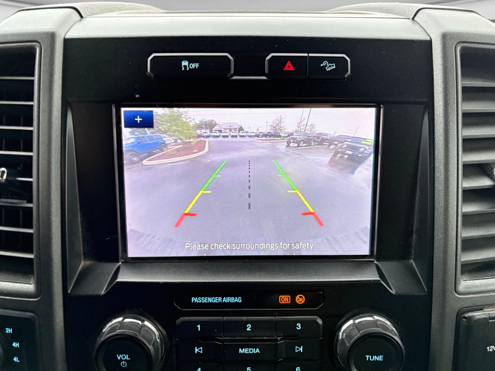Used 2020 Ford F250 XL w/ STX Appearance Package AWD/4WD image 16