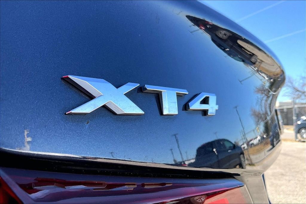 Used 2023 Cadillac XT4 Premium Luxury FWD image 43