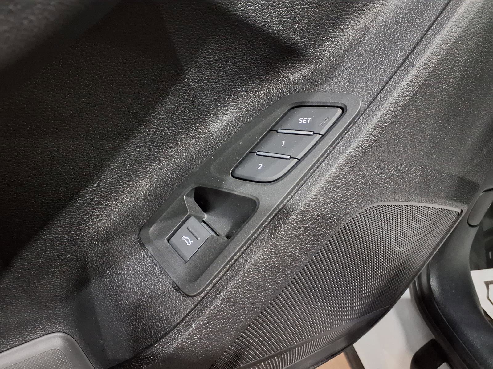 Used 2022 Audi Q3 2.0T Premium AWD/4WD image 25