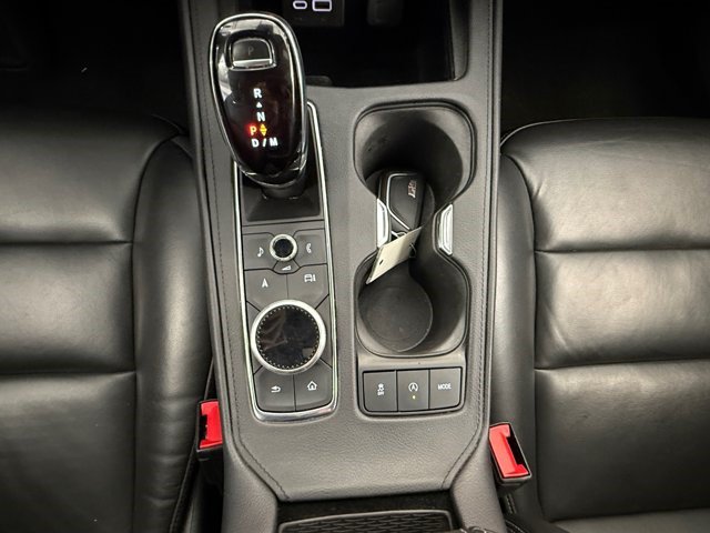Certified 2025 Cadillac XT4 Premium Luxury AWD/4WD image 8