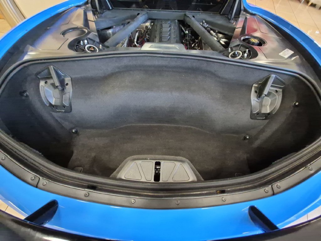 Used 2025 Chevrolet Corvette Stingray Coupe w/ 1LT RWD image 24