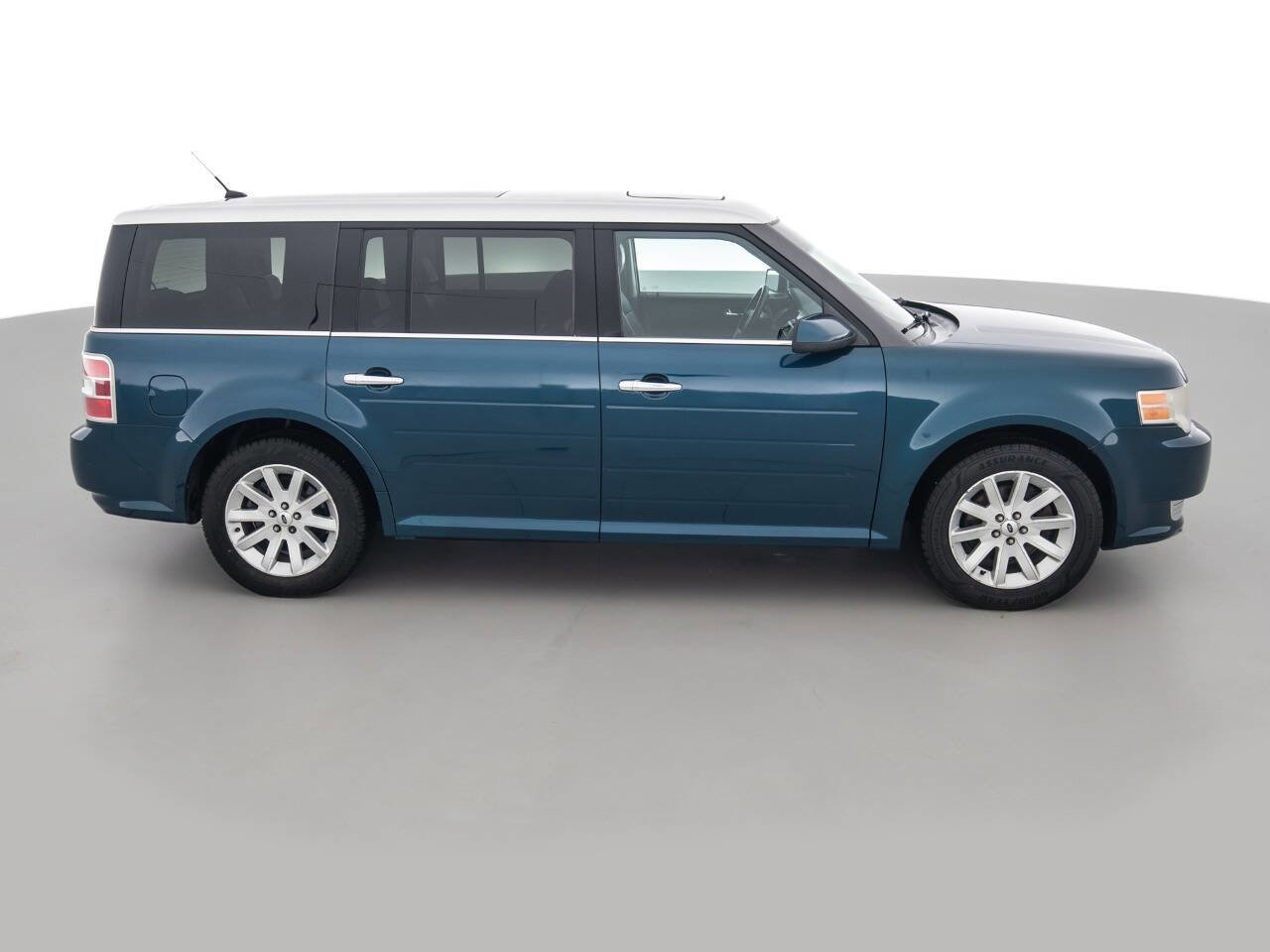 Used 2011 Ford Flex SEL w/ Rapid Spec Order Code image 4