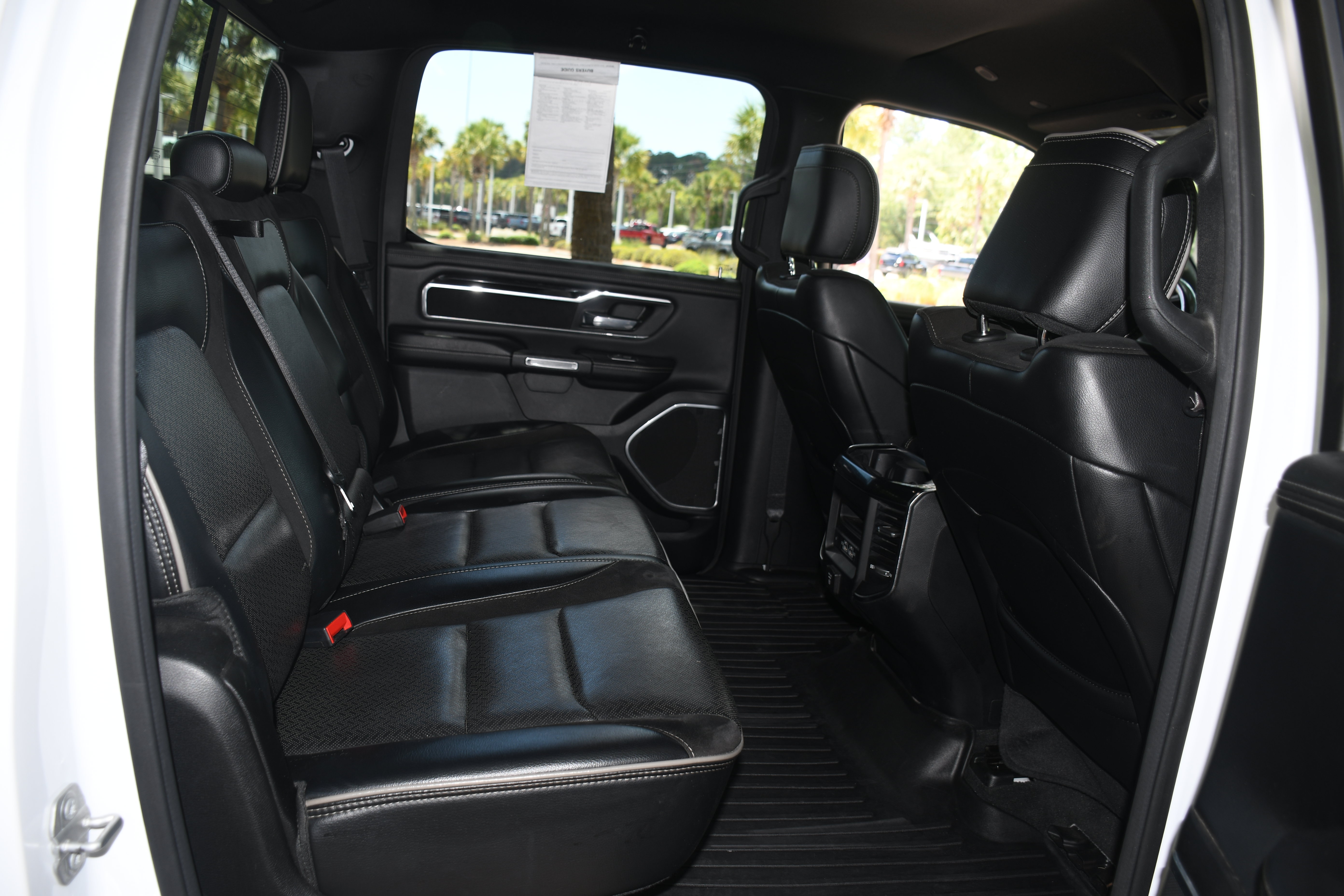 Used 2021 RAM 1500 Laramie AWD/4WD image 19