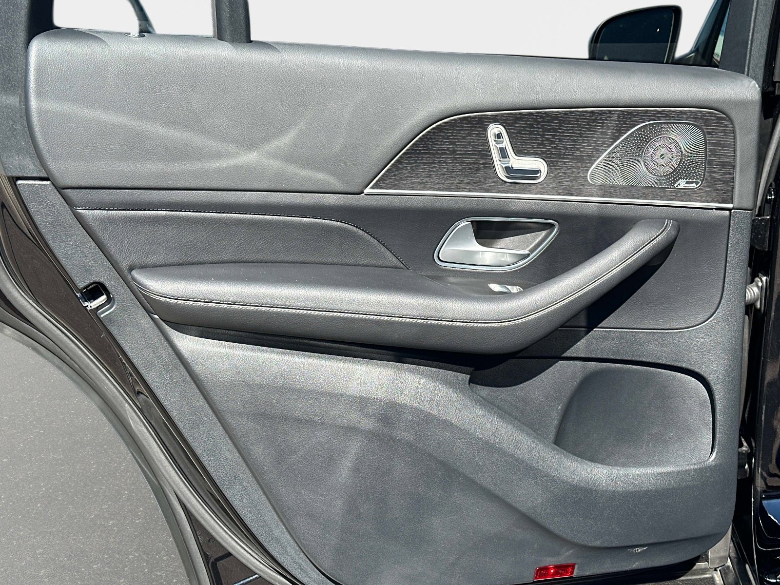 Certified 2025 Mercedes-Benz GLS 450 4MATIC image 13