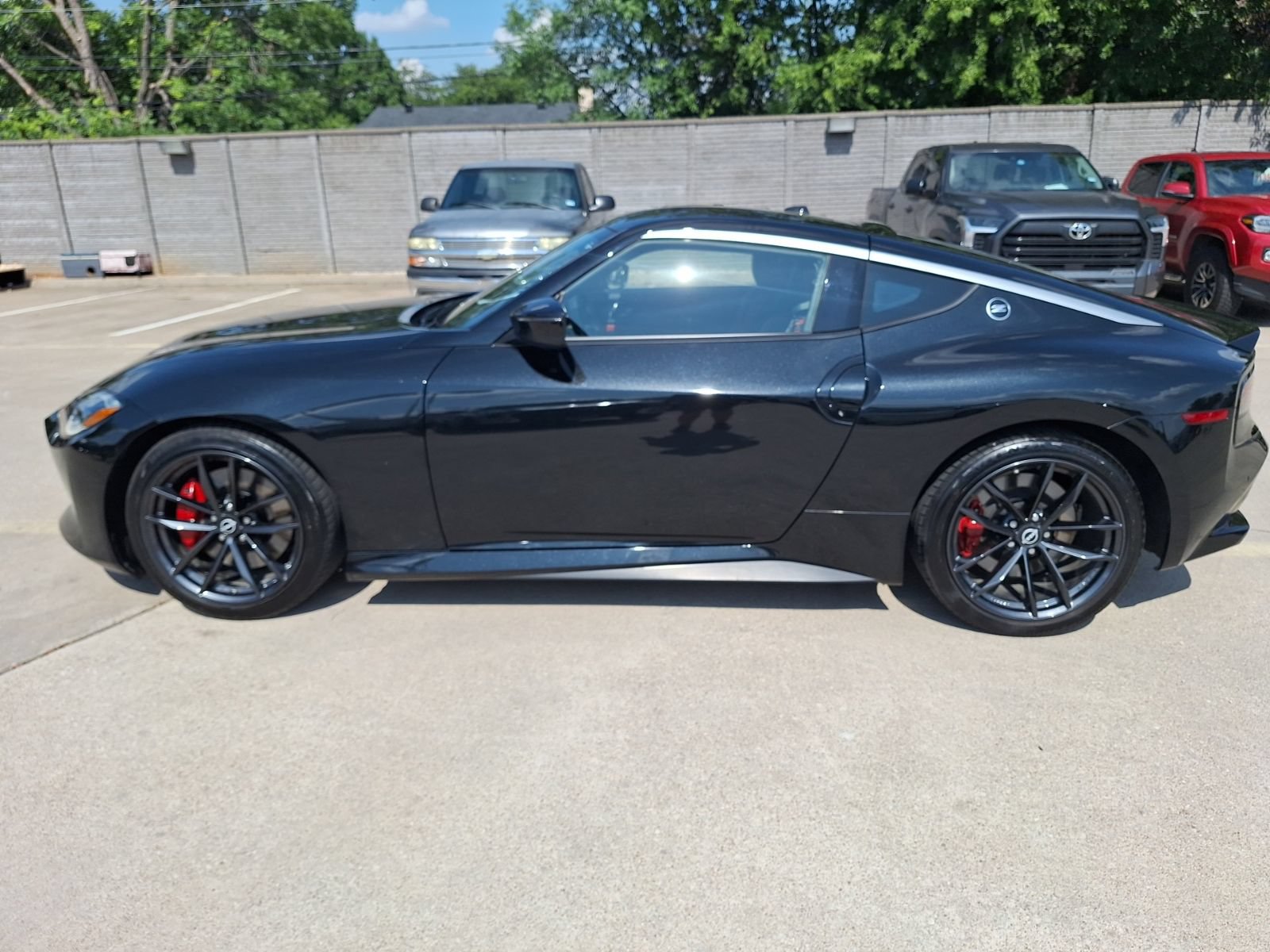 Used 2024 Nissan Z Performance w/ Floor Mat Package RWD image 3