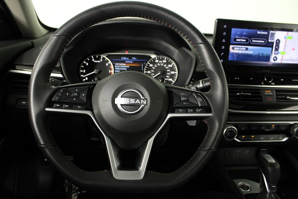 Used 2024 Nissan Altima 2.5 SR w/ SR Premium Package FWD image 27