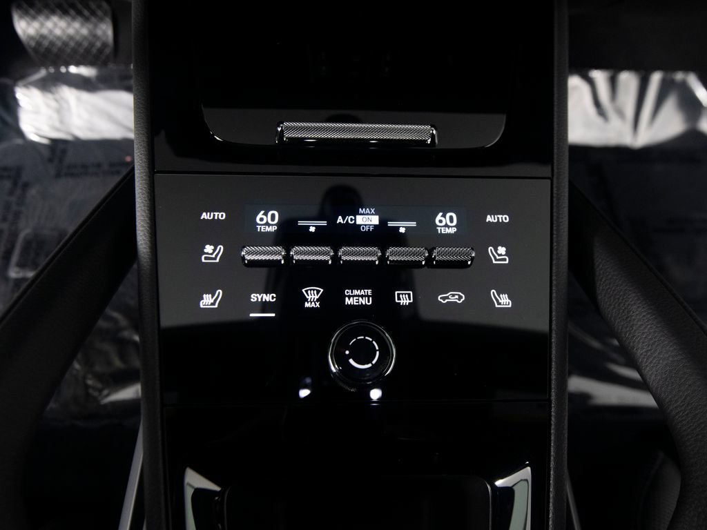 New 2026 Porsche Cayenne Coupe AWD/4WD image 28