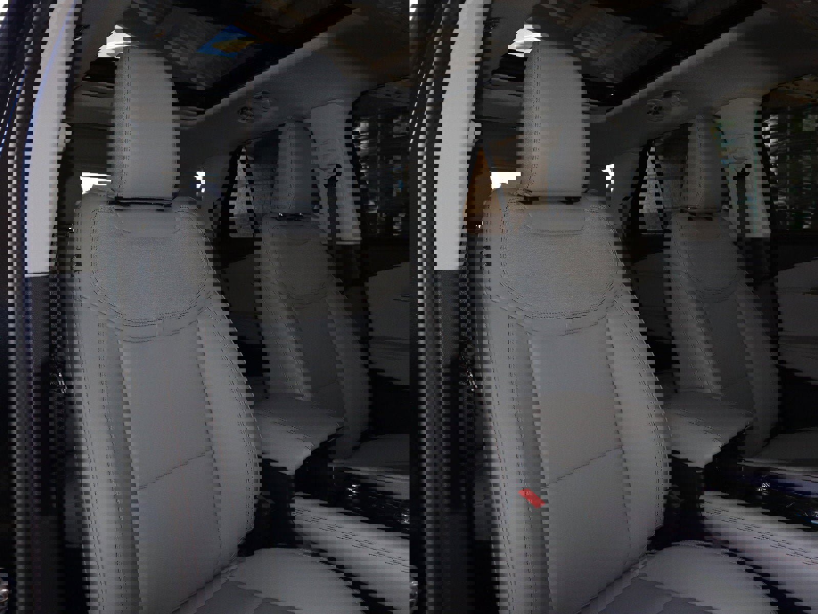 New 2025 Ford Explorer Active w/ Active Comfort Package image 44