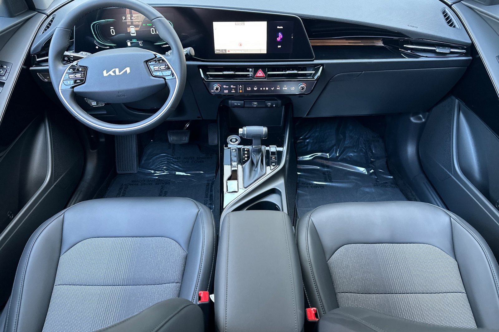 New 2025 Kia Niro EX image 9