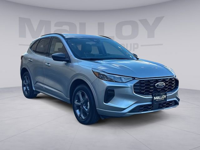 Used 2024 Ford Escape ST-Line image 1