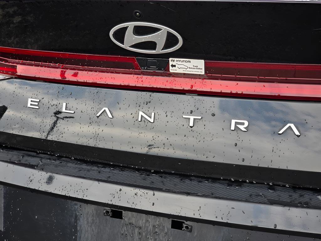 Certified 2024 Hyundai Elantra SEL w/ Convenience Package image 12