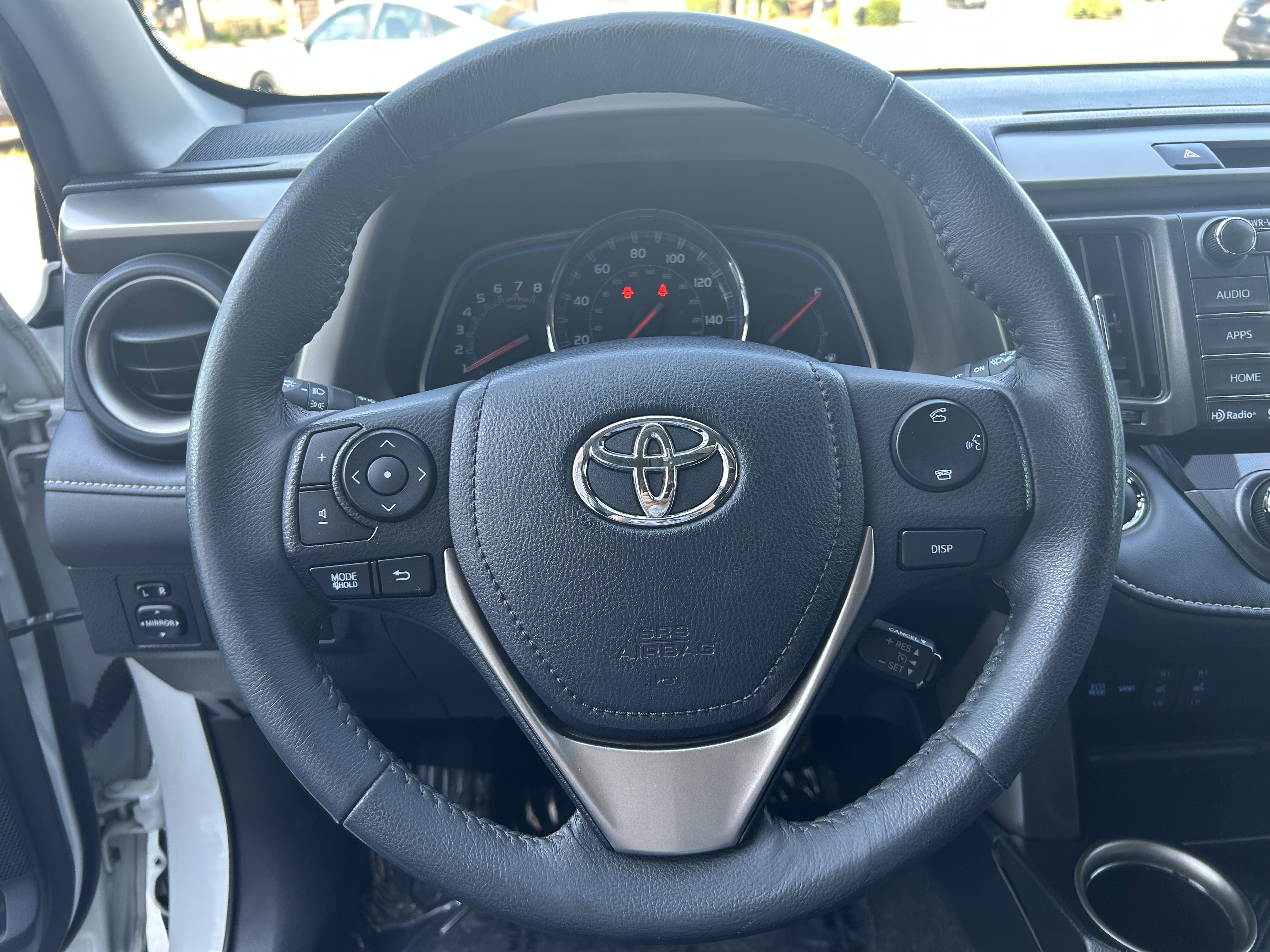 Used 2015 Toyota RAV4 Limited image 6