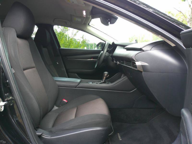 Used 2020 MAZDA MAZDA3 Sedan FWD image 18